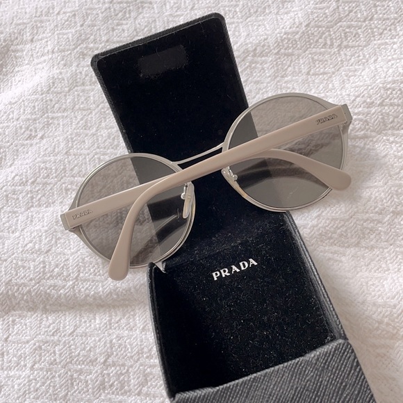 Prada round sunglasses - Picture 3 of 4